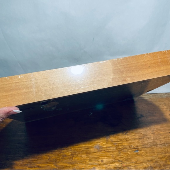 Collectors Treasure frame maple wood memory box 11 x 14 - Picture 8 of 8